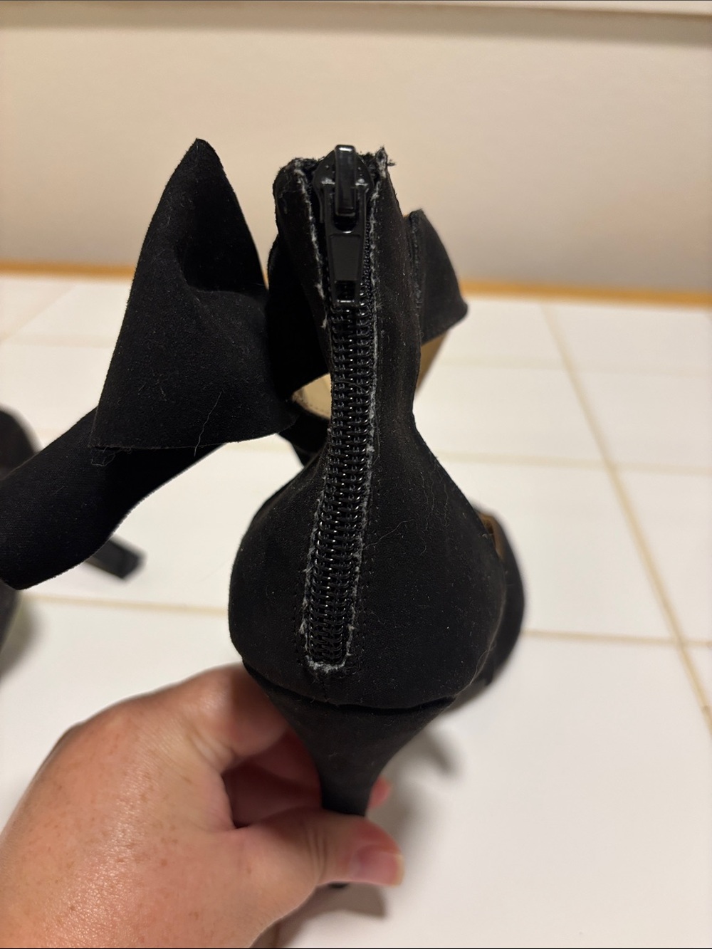 Black Bow Ankle-Strap High Heels - Picture 3 of 5